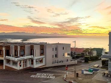 Sunway South Africa Plettenberg Bay Bayview  |  Bruce Taylor, Sunway South Africa Plettenberg Bay Bayview / Chamleon