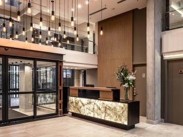 Huinid Obelisco Hotel |  Huinid Obelisco Hotel / Chamleon