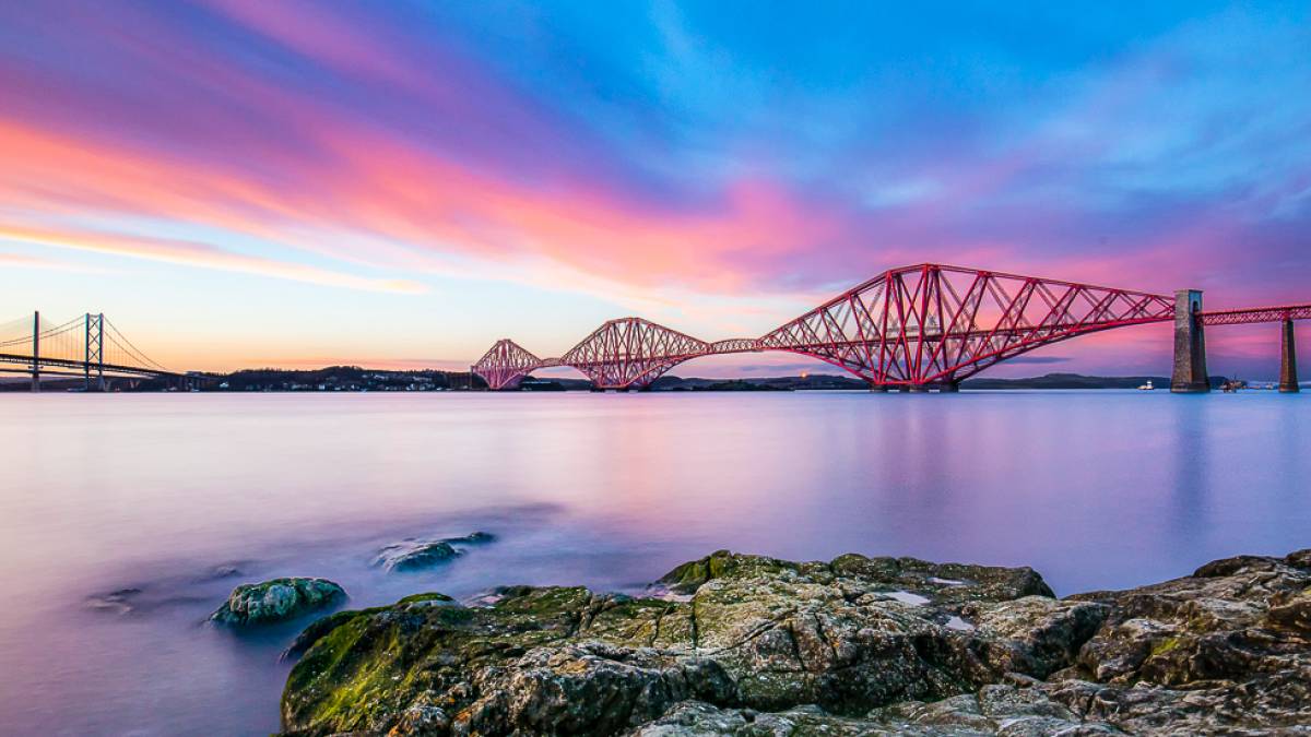 Forth Bridge |  Zhanhui Li, Unsplash / Chamleon