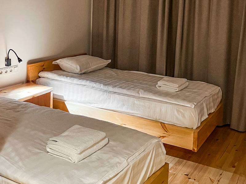 Kemin Guest House Room |  Kemin Guest House / Chamleon