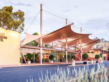 Desert Gardens Hotel |  Desert Gardens Hotel / Chamleon