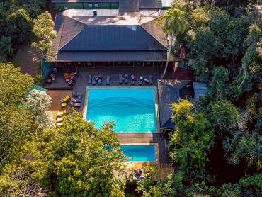 Pool |  La Reserva Virgin Lodge / Chamleon