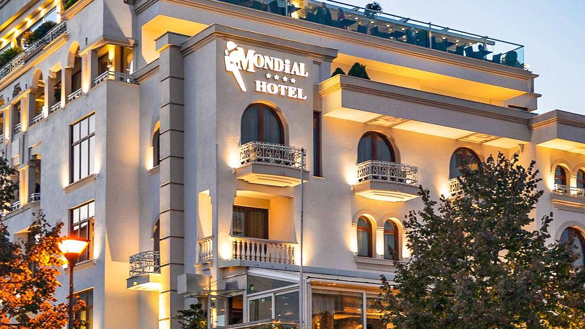 Mondial Hotel |  Mondial Hotel / Chamleon