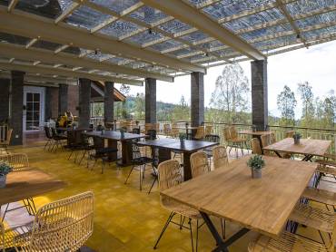 Restaurant |  Plataran Bromo / Chamleon
