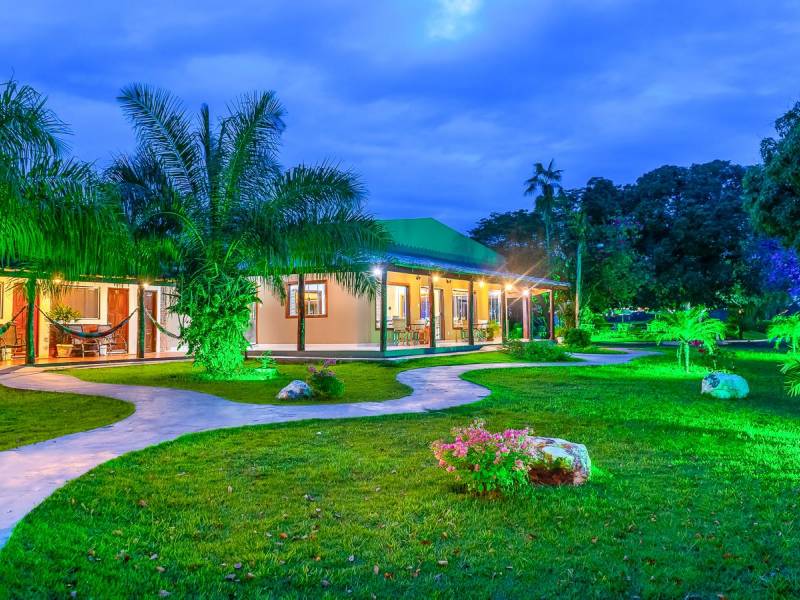 Pousada Piuval |  Weverson Rocio, Piuval Lodge / Chamleon