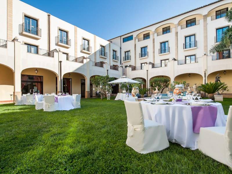 Hotel Mahara |  Antonio Pistillo, Hotel Mahara / Chamleon
