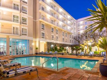 The Commodore Hotel |  The Commodore Hotel / Chamleon