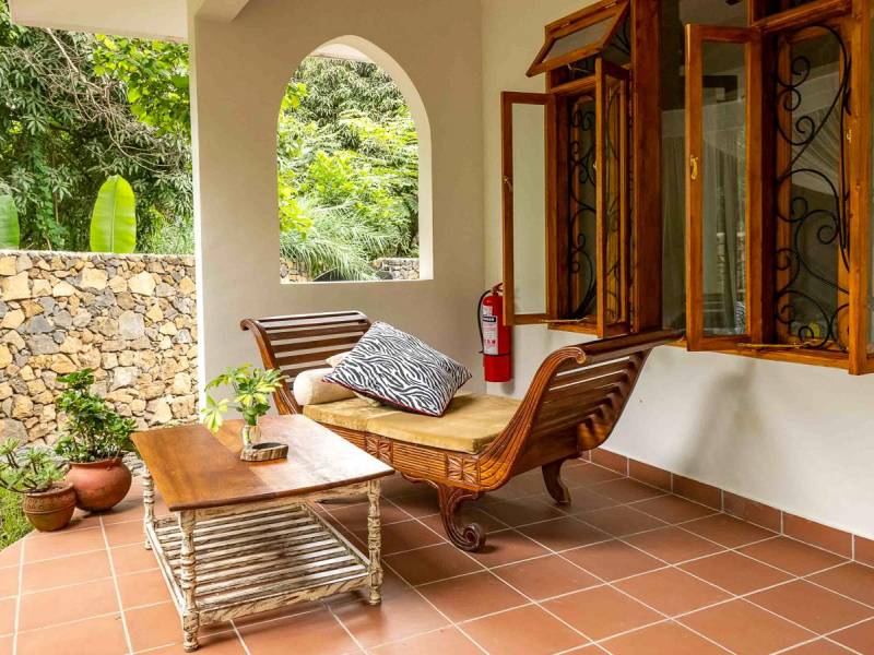 Mount Meru Game Lodge |  Paul Joynson-Hicks, Mount Meru Game Lodge / Chamleon