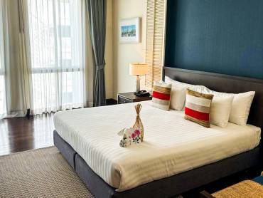 Rose Residence Bangkok |  Katharina Port / Chamleon