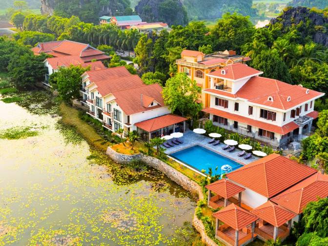 Tam Coc La Montagne Resort & Spa
