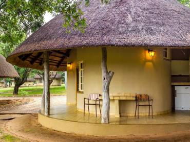 Satara Rest Camp |  Satara Rest Camp / Chamleon
