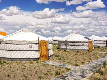 Gobi-Erdene-Jurtencamp |  Anne Davids / Chamleon