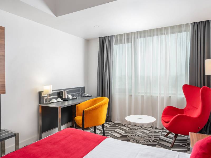 Mercure Bukarest Unirii |  Mihai Georgiadi, Mercure Bukarest Unirii / Chamleon